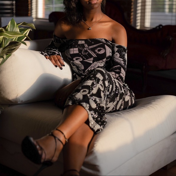 Sequenced dress - Picture 4 of 5